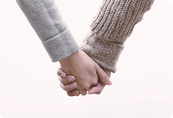 手つなぎ写真